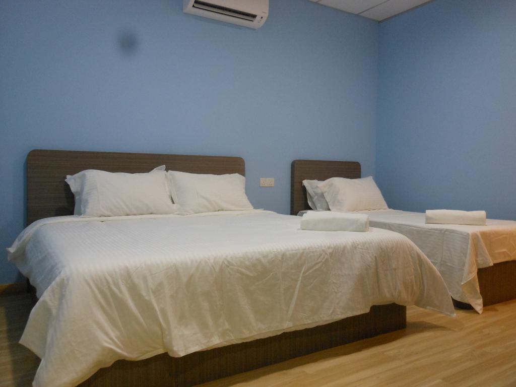 Eiman Homestay, Keluang Zewnętrze zdjęcie